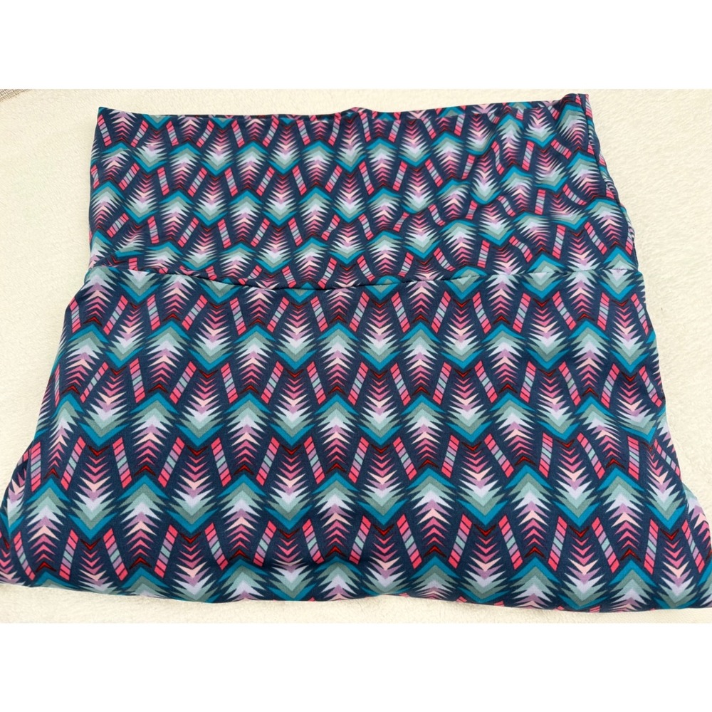 LuLaRoe Lola Maxi Skirt Medium Blue Pink Geometric Chevron Print Yoga Waistband